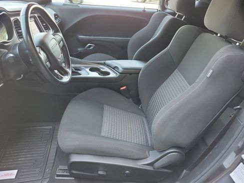 Used 2023 Dodge Challenger GT image 3