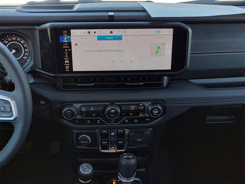 Used 2024 Jeep Wrangler Sahara w/ Technology Group image 27