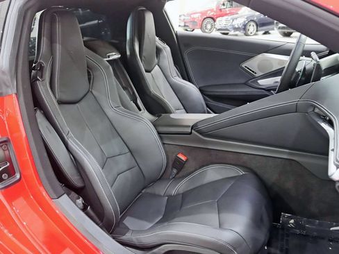 Used 2022 Chevrolet Corvette Stingray Preferred Cpe w/ Z51 Performance Package RWD image 27