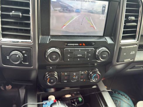 Used 2016 Ford F150 XLT w/ Equipment Group 302A Luxury RWD image 7