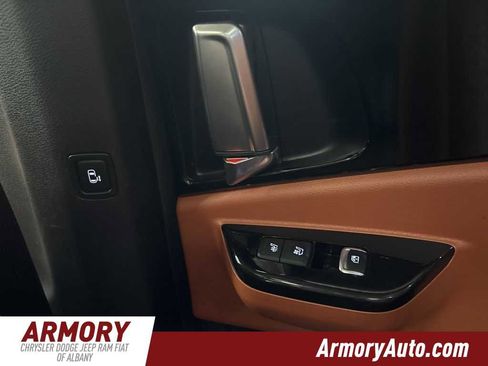 Used 2022 Kia Carnival SX Prestige w/ Paint Protection Package image 33