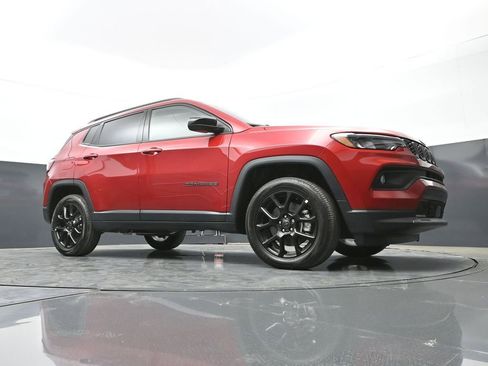 New 2026 Jeep Compass Latitude image 41
