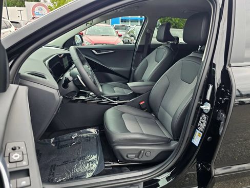 Certified 2025 Kia Niro Wind FWD image 20