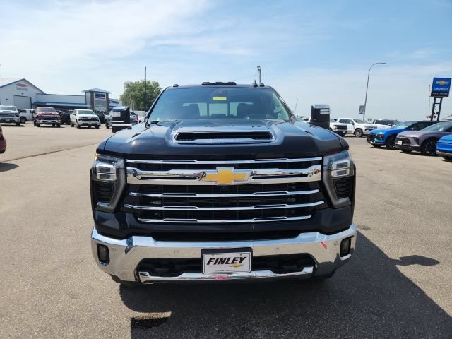 Used 2024 Chevrolet Silverado 2500 LTZ w/ LTZ Plus Package AWD/4WD image 8