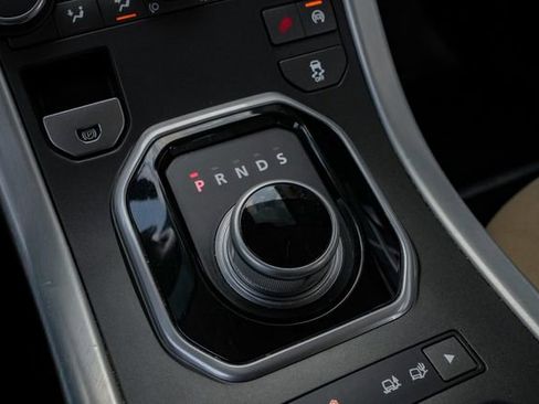 Used 2015 Land Rover Range Rover Evoque Pure image 39