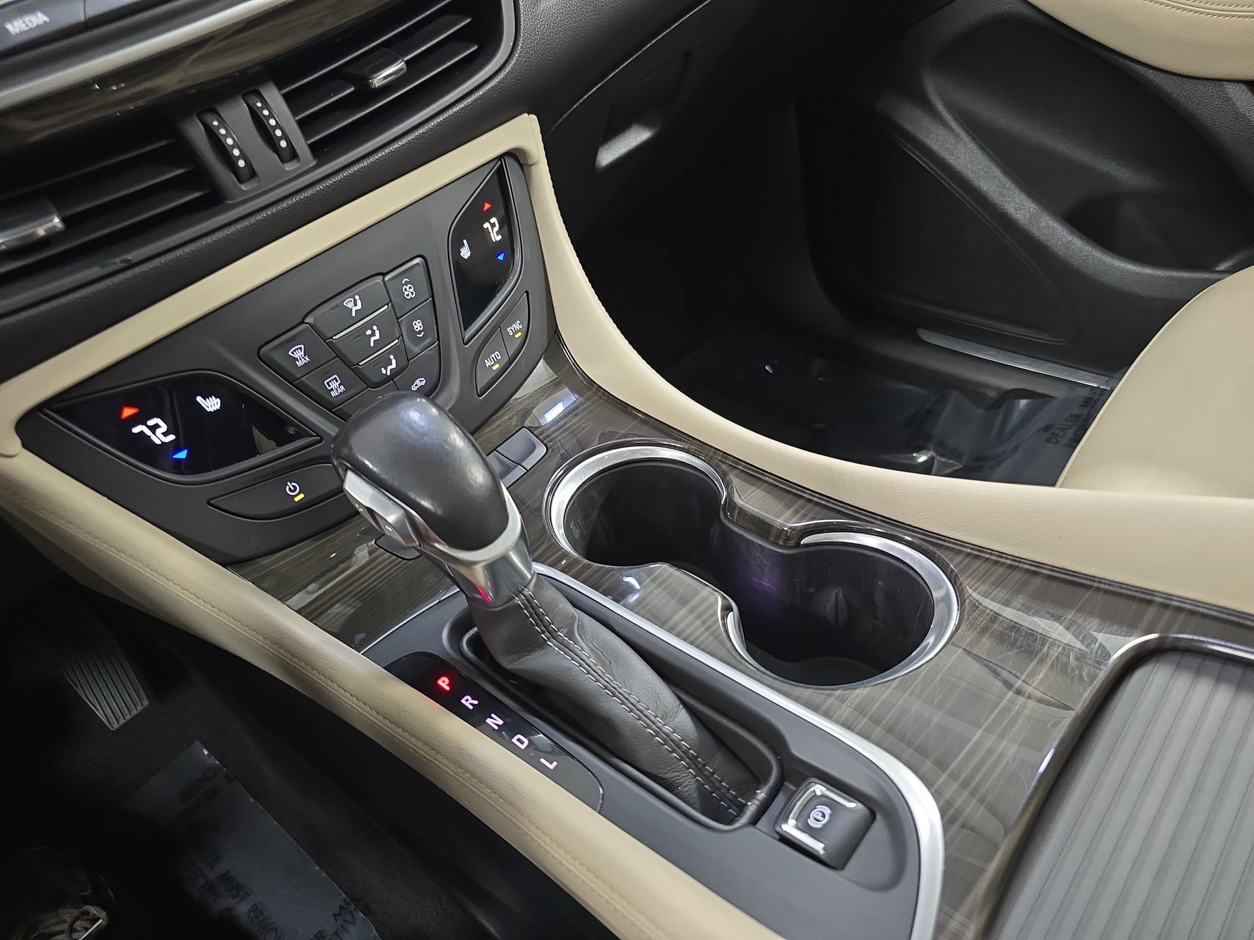 Used 2020 Buick Envision Essence w/ Experience Buick Package FWD image 23