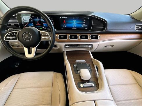 Used 2021 Mercedes-Benz GLS 450 4MATIC image 14