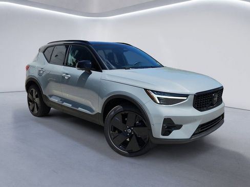 New 2026 Volvo XC40 B5 Ultra w/ Climate Package AWD/4WD image 2