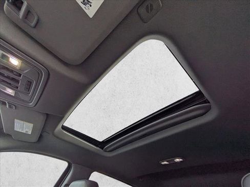 Used 2022 Chevrolet Silverado 1500 RST w/ Convenience Package II image 13