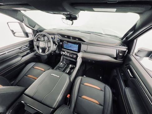 Used 2025 GMC Sierra 2500 AT4 w/ AT4 Premium Plus Package image 16