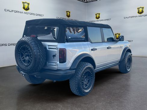 Used 2022 Ford Bronco Black Diamond image 5