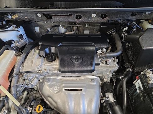 Used 2018 Toyota RAV4 XLE w/ Plus Extra Value Package image 21