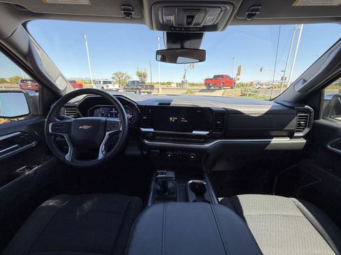 Used 2025 Chevrolet Silverado 1500 LT image 25