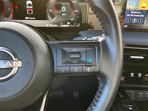 Certified 2025 Nissan Kicks SR image 11