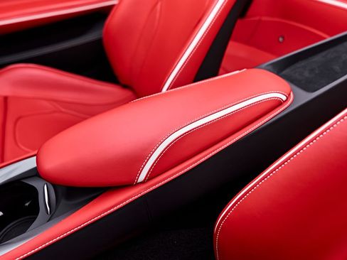 Used 2022 Ferrari Portofino M RWD image 76