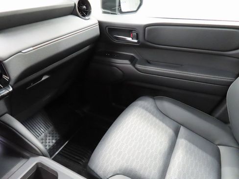 Used 2024 Toyota Land Cruiser image 26