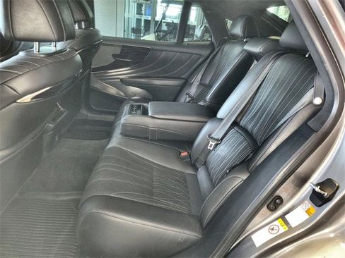 Used 2018 Lexus LS 500 image 23
