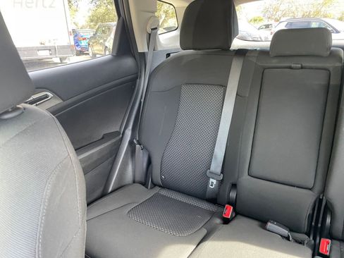 Used 2025 Kia Sportage LX FWD image 34