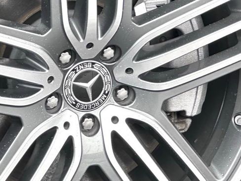 Used 2024 Mercedes-Benz GLS 450 4MATIC image 16