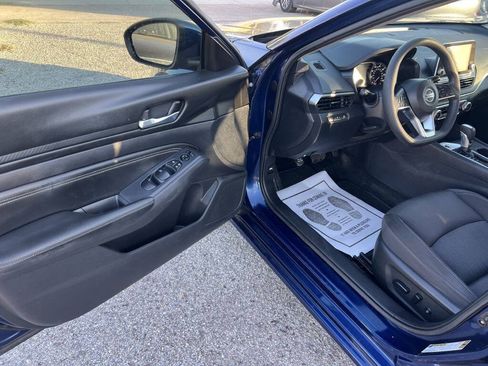 Used 2019 Nissan Altima 2.5 S FWD image 15