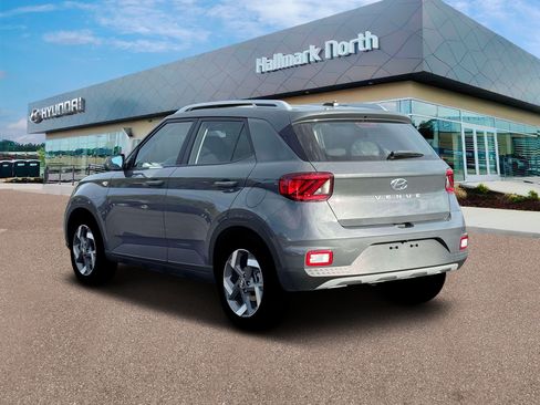 New 2026 Hyundai Venue SEL FWD image 5