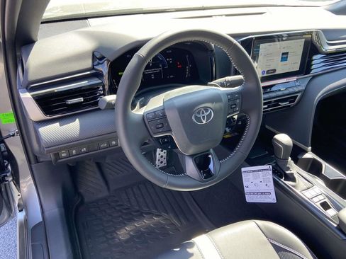 New 2026 Toyota Camry SE w/ Convenience Package FWD image 15