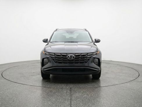 Used 2025 Hyundai Tucson SEL image 2