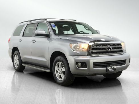 Used 2010 Toyota Sequoia SR5 AWD/4WD image 7