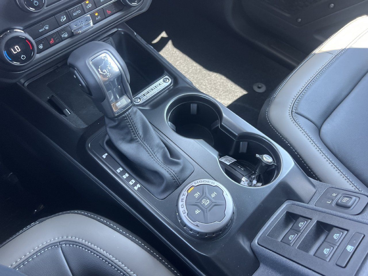 New 2026 Ford Bronco Outer Banks AWD/4WD image 8