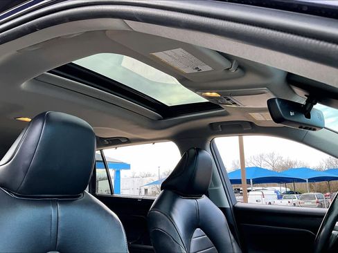 Used 2022 Toyota Highlander XLE image 13