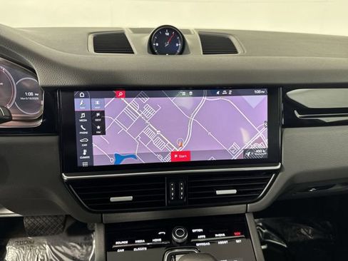 Used 2019 Porsche Cayenne AWD/4WD image 6