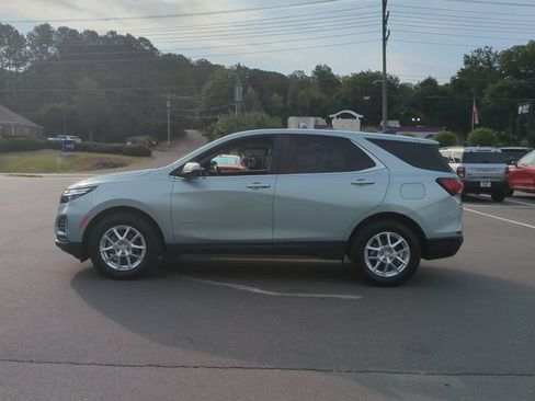 Used 2022 Chevrolet Equinox LT FWD image 10