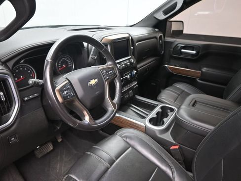 Used 2021 Chevrolet Silverado 1500 High Country w/ Technology Package AWD/4WD image 16