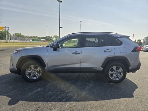 Certified 2025 Toyota RAV4 LE AWD/4WD image 11