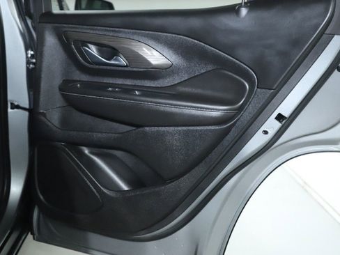 Used 2023 GMC Terrain SLE w/ Driver Convenience Package FWD image 33