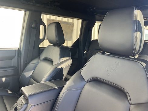 New 2025 Ford Bronco Outer Banks w/ Sasquatch Package image 9