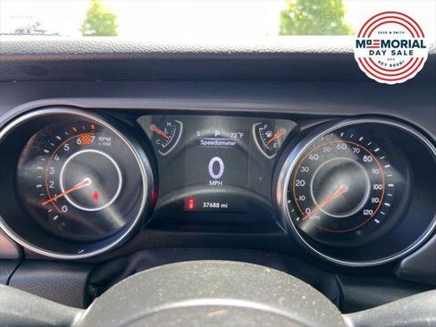 Certified 2022 Jeep Wrangler Sport AWD/4WD image 14