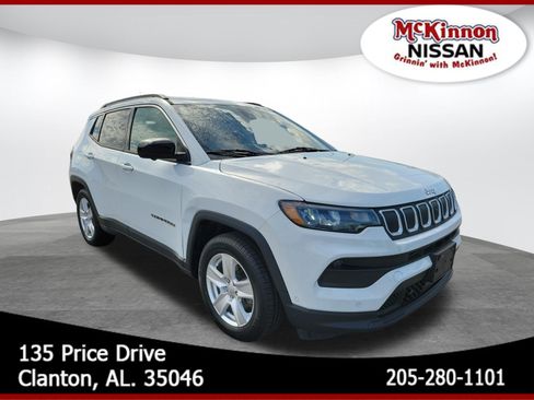 Used 2022 Jeep Compass Latitude w/ Convenience Group FWD image 1