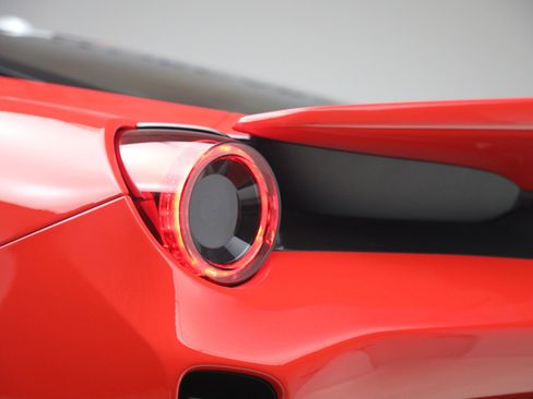 Certified 2019 Ferrari 488 Pista Coupe RWD image 27