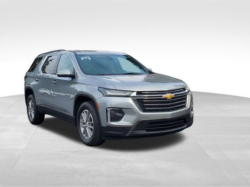 Certified 2023 Chevrolet Traverse LT FWD image 7
