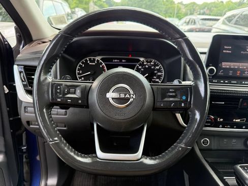 Used 2023 Nissan Rogue SV w/ SV Premium Package AWD/4WD image 14