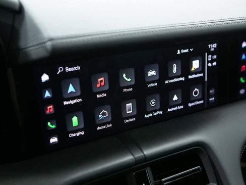 Used 2022 Porsche Taycan 4S image 15