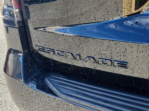 Certified 2021 Cadillac Escalade Sport w/ Driver Assist Tech Package image 31