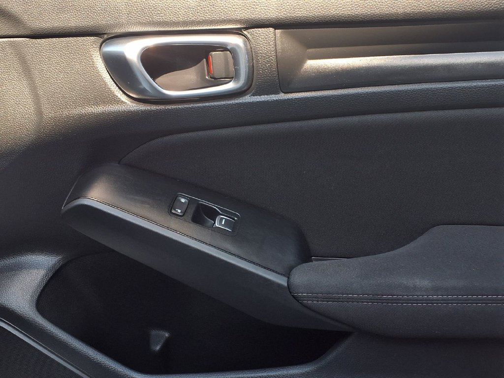 Used 2025 Honda Civic Sport image 39