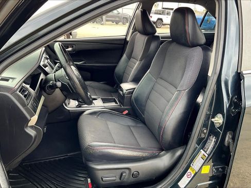 Used 2017 Toyota Camry LE FWD image 8