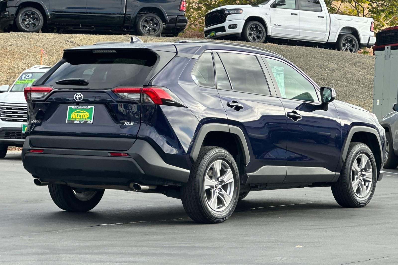 Used 2025 Toyota RAV4 XLE FWD image 4