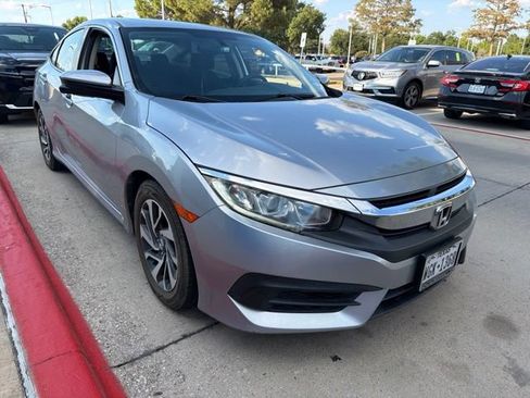 Used 2017 Honda Civic EX image 3