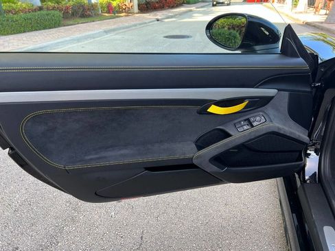 Used 2021 Porsche 718 Cayman GT4 image 14