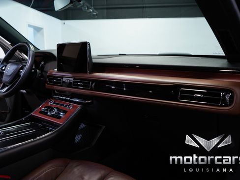 Used 2023 Lincoln Aviator Reserve w/ Jet Package RWD image 28