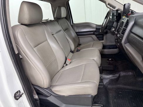 Used 2018 Ford F550 4x4 Regular Cab Super Duty image 34